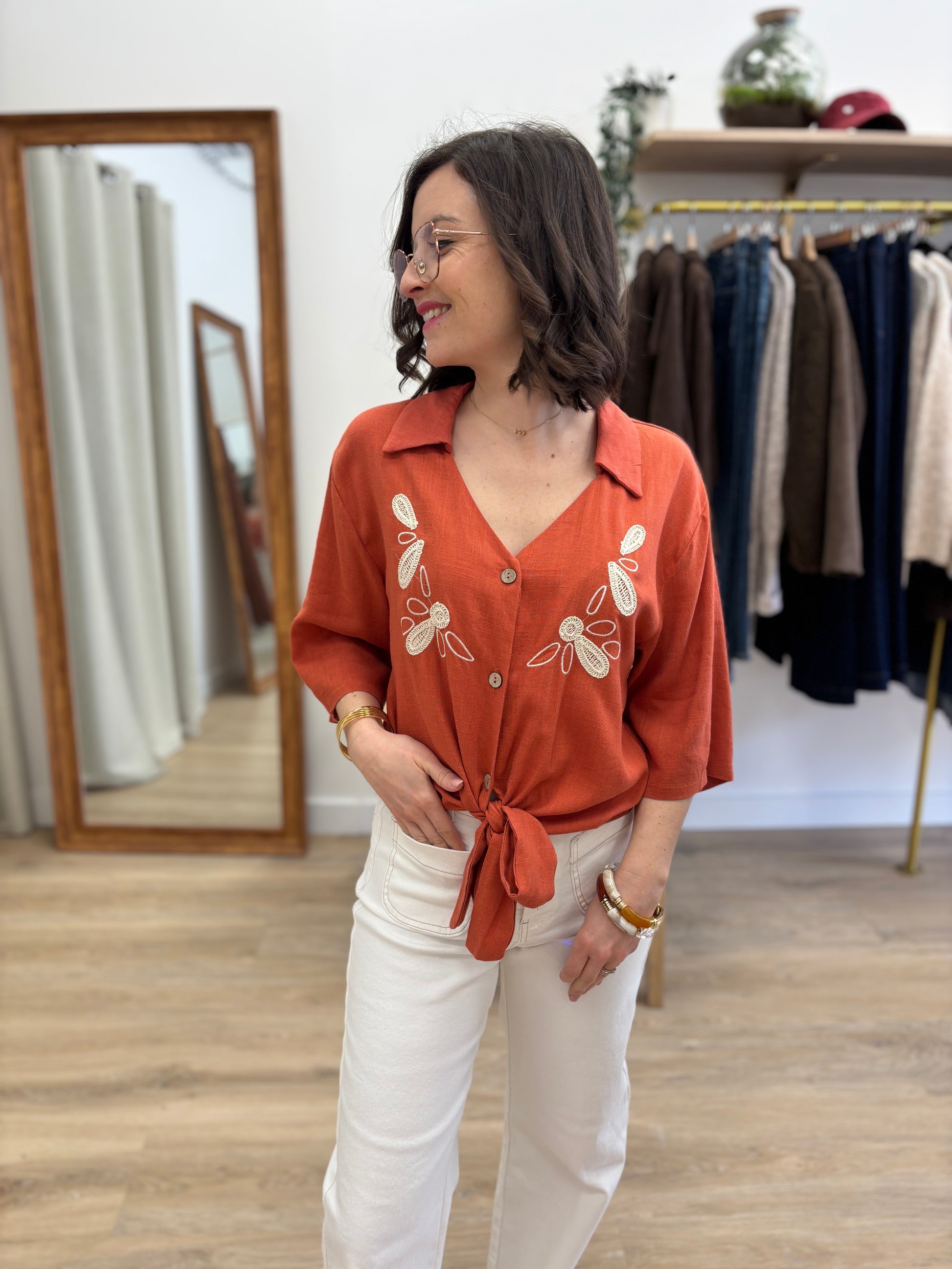 Blouse brique brodée Mélissa